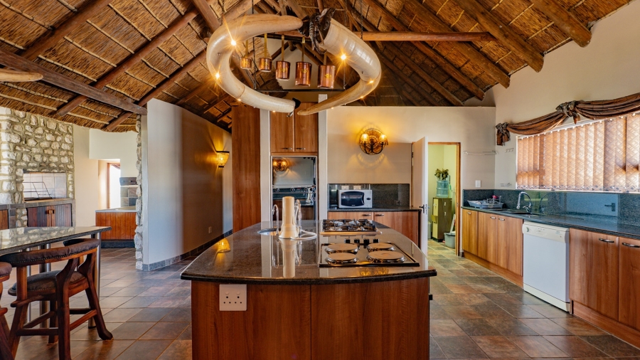 5 Bedroom Property for Sale in Suiderstrand Western Cape